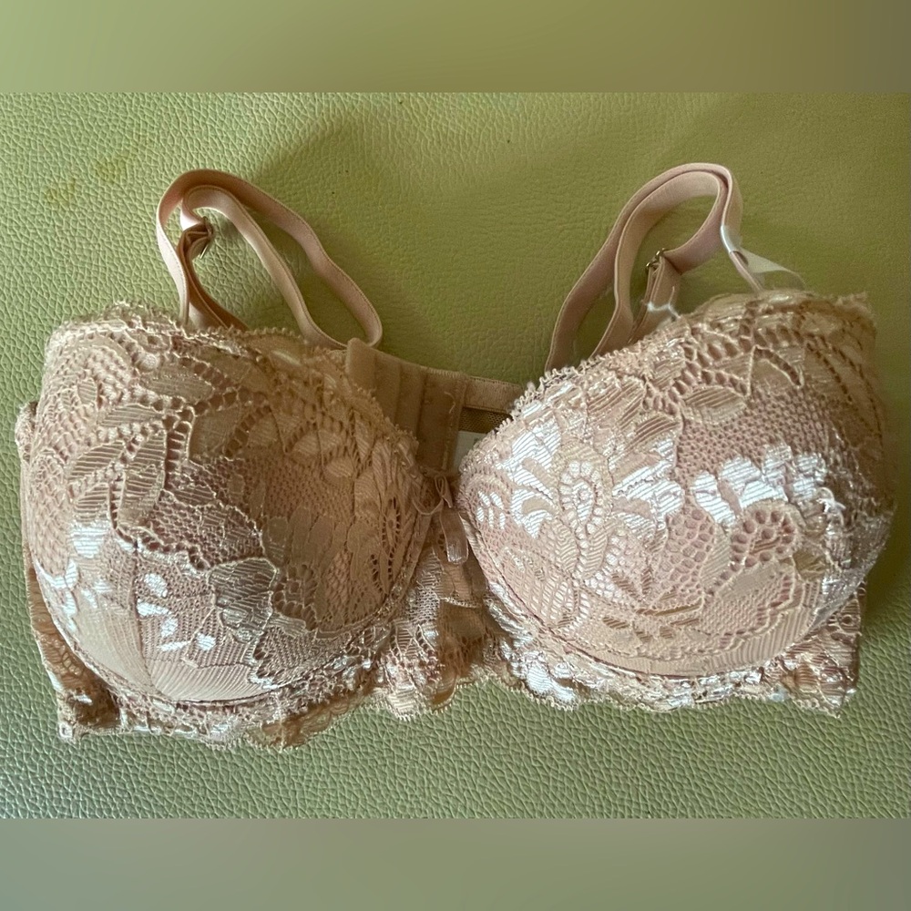 Lace Underwire Bra in Beige